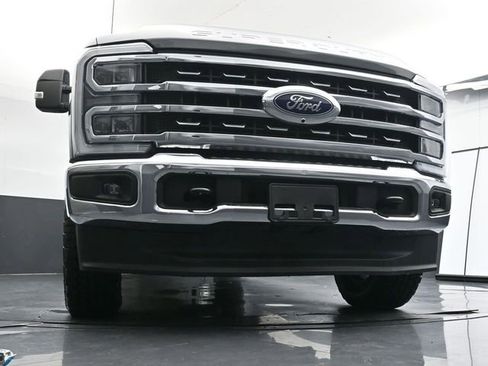 Used 2024 Ford F250 Lariat AWD/4WD image 25