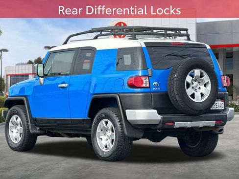 Used 2007 Toyota FJ Cruiser 4WD image 7