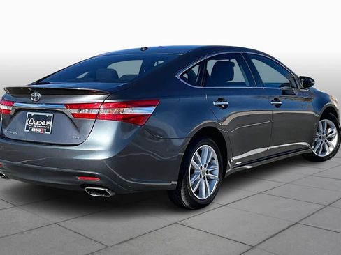 Used 2015 Toyota Avalon XLE Premium image 12