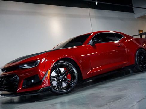 Used 2021 Chevrolet Camaro ZL1 image 87