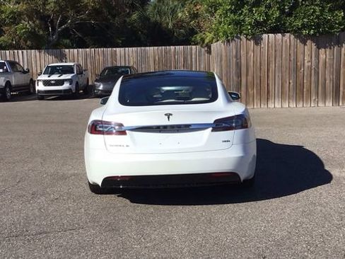 Used 2018 Tesla Model S 75D image 6