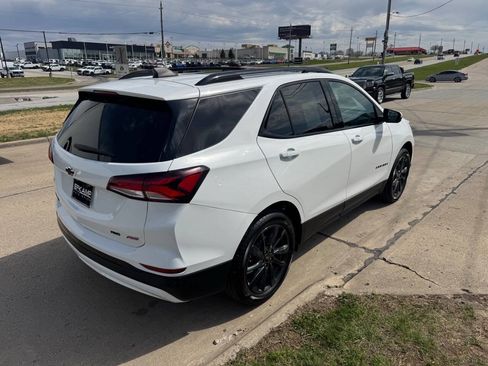 Used 2024 Chevrolet Equinox RS w/ RS Leather Package AWD/4WD image 5