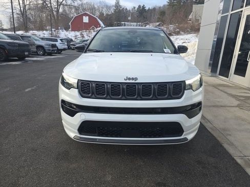 Certified 2025 Jeep Compass Limited w/ High Altitude Package image 2