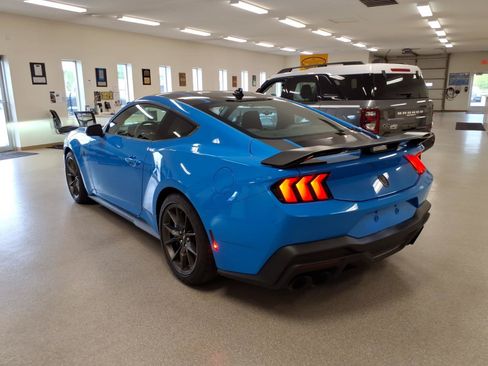 Used 2024 Ford Mustang Dark Horse RWD image 4