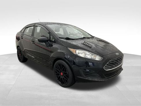 Used 2018 Ford Fiesta SE image 8