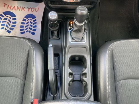 Used 2023 Jeep Gladiator Sport image 26