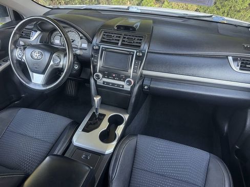Used 2013 Toyota Camry SE FWD image 9