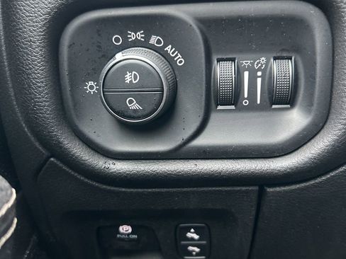 Used 2025 RAM 1500 Laramie w/ Bed Utility Group AWD/4WD image 27