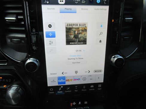 Used 2024 RAM 1500 Limited w/ Body Color Bumper Group image 31