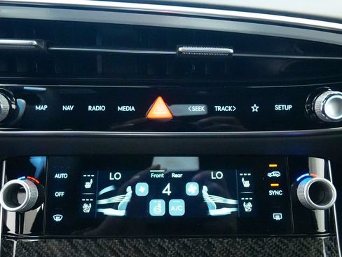 New 2026 Genesis GV70 3.5T Sport Prestige AWD/4WD image 39
