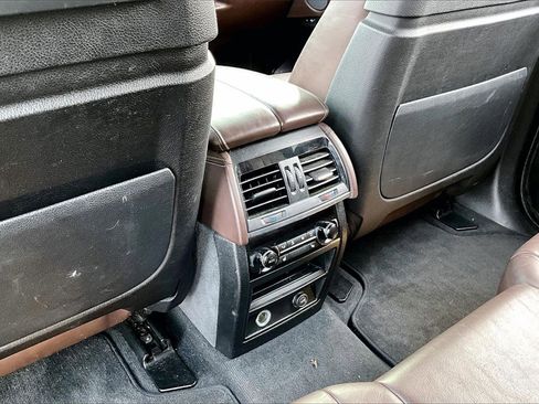 Used 2016 BMW X5 xDrive50i image 33