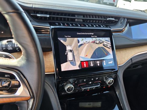 Certified 2023 Jeep Grand Cherokee L Summit image 14