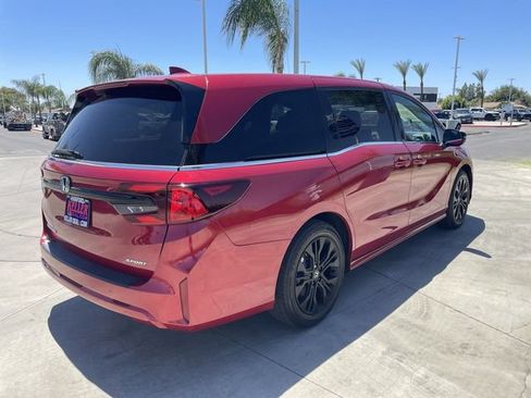 Used 2025 Honda Odyssey Sport-L image 8