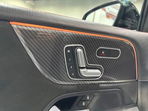 Used 2021 Mercedes-Benz GLB 250 4MATIC image 84