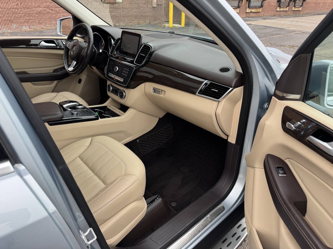 Used 2017 Mercedes-Benz GLE 350 4MATIC image 10