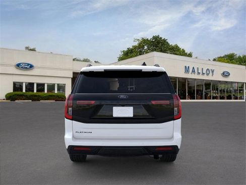 New 2026 Ford Expedition Platinum w/ Stealth Appearance Package image 5