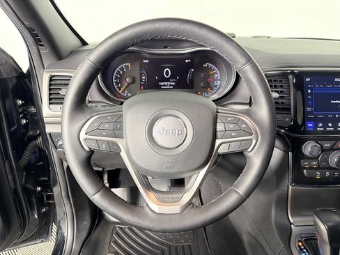 Used 2021 Jeep Grand Cherokee Laredo X RWD image 22