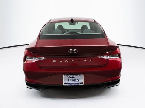 Used 2023 Hyundai Elantra SEL w/ Convenience Package FWD image 6