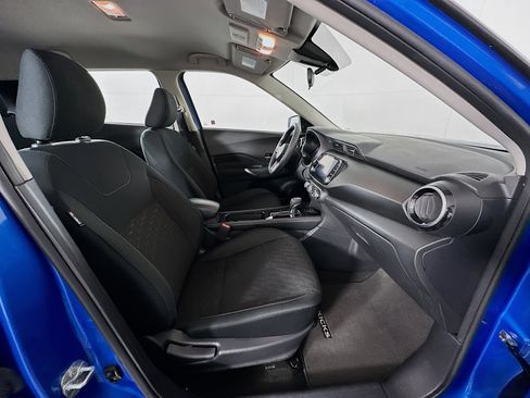 Used 2024 Nissan Kicks SV image 28