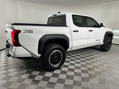 New 2025 Toyota Tacoma TRD Sport image 8