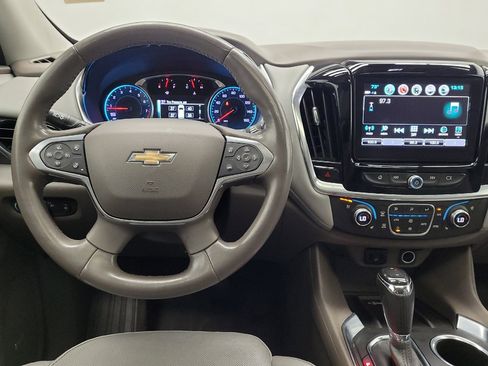 Used 2019 Chevrolet Traverse Premier w/ Driver Confidence II Package FWD image 22