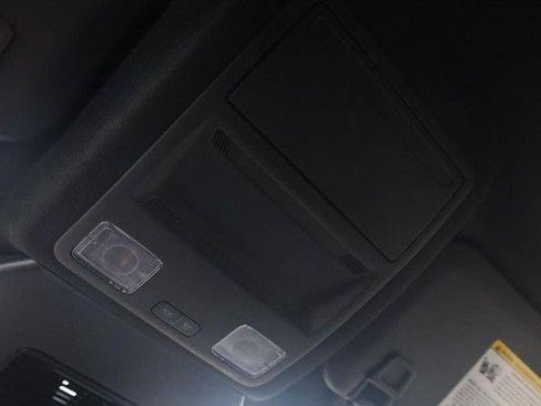 Used 2025 Ford Escape ST-Line AWD/4WD image 17