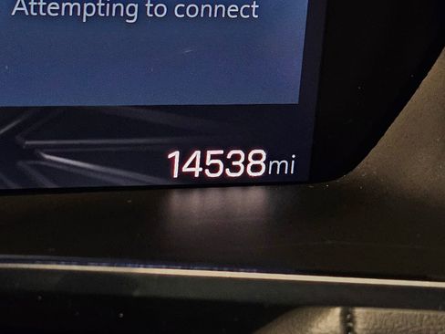 Used 2024 GMC Canyon Elevation w/ Elevation Premium Package image 29