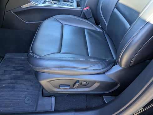 Certified 2023 Ford Explorer XLT w/ Equipment Group 202A image 13