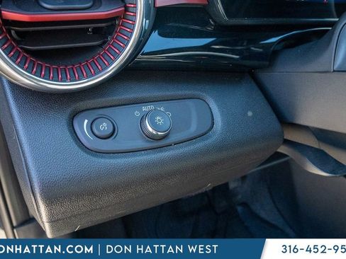 Used 2025 Chevrolet Trax RS w/ Driver Confidence Package FWD image 16