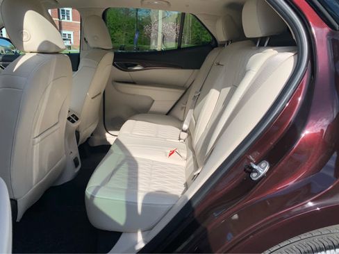 Used 2023 Buick Envision Avenir AWD/4WD image 24