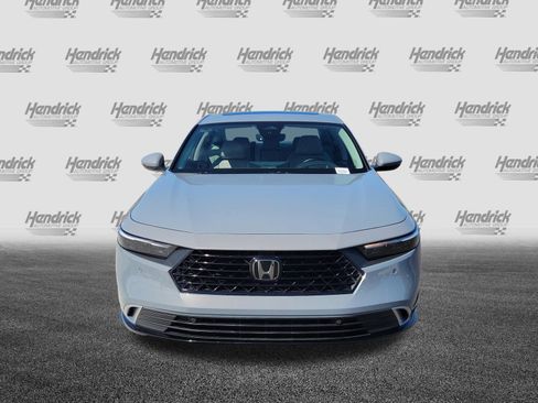 Used 2025 Honda Accord Touring image 9