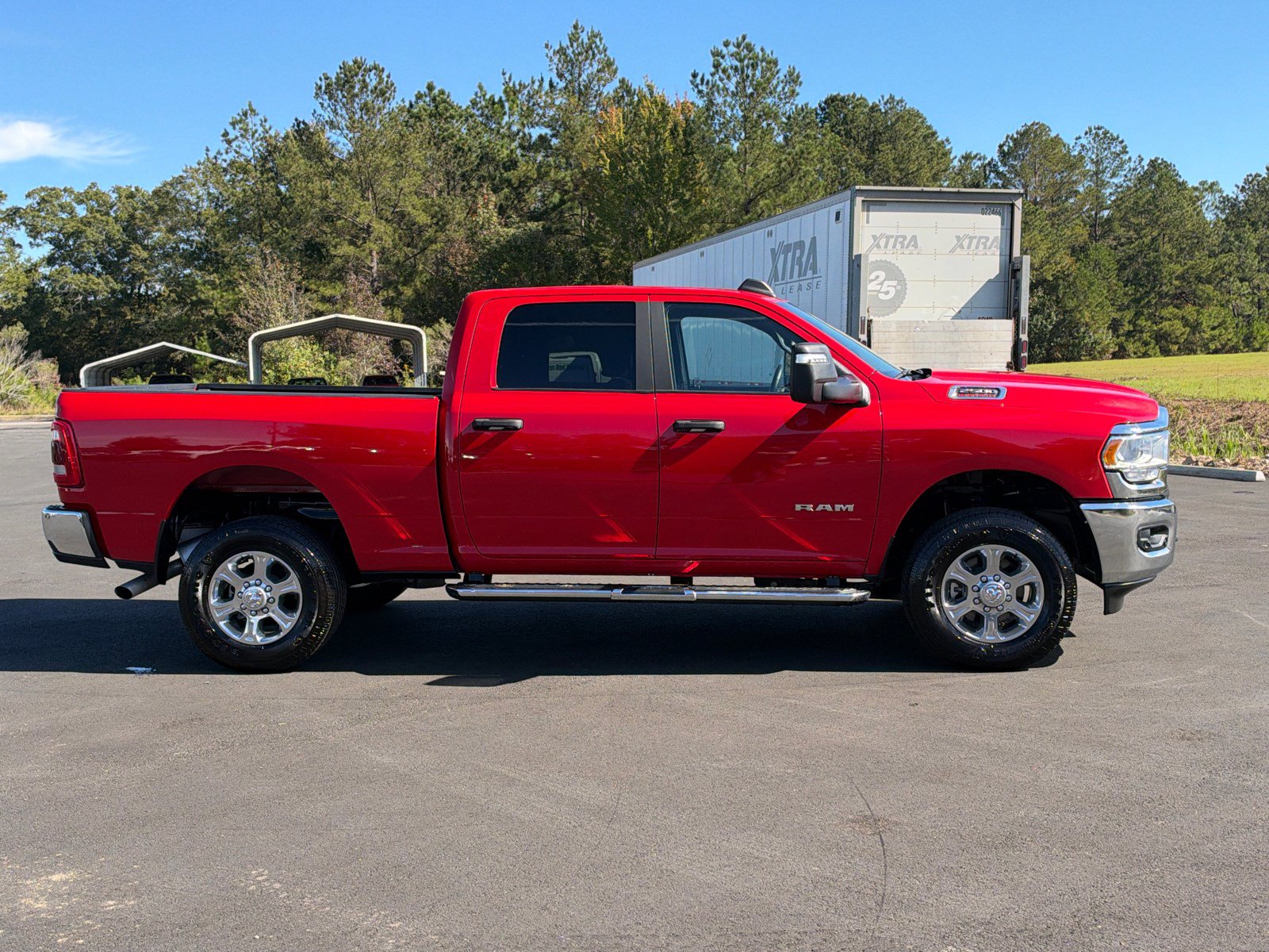 Used 2024 RAM 2500 Big Horn w/ Level 2 Equipment Group AWD/4WD image 4