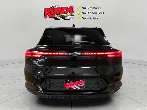 Used 2024 Chevrolet Equinox EV RS FWD image 4