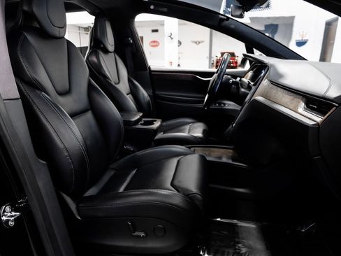 Used 2018 Tesla Model X P100D image 30