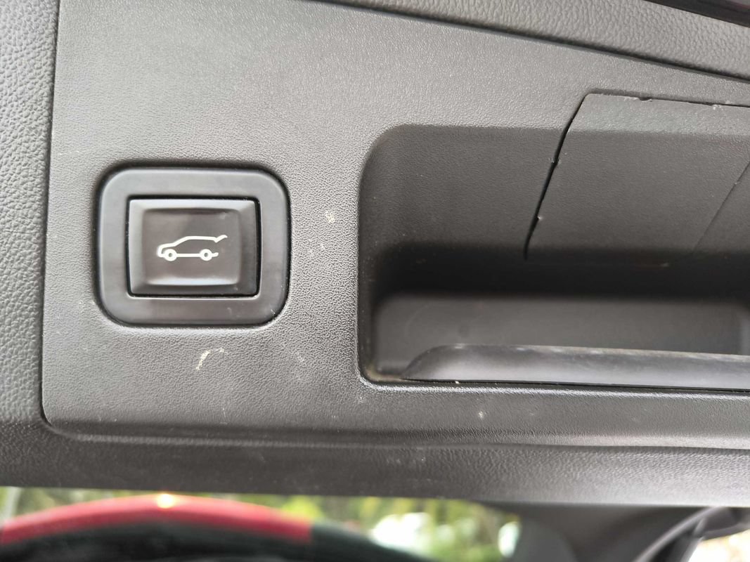 Used 2017 Cadillac XT5 FWD image 9
