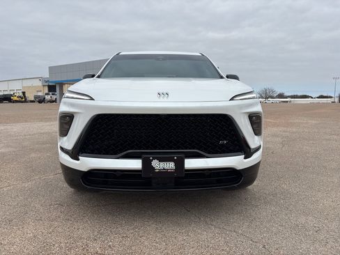 Certified 2025 Buick Enclave Sport Touring w/ LPO, All-Weather Package image 9