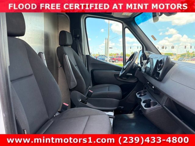 Used 2021 Mercedes-Benz Sprinter 2500 w/ Driver Convenience Package image 19