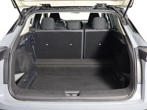Used 2023 Nissan Ariya FWD image 17