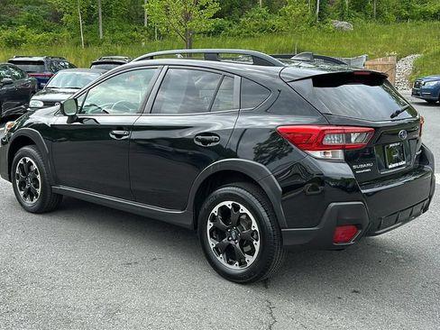 Used 2021 Subaru Crosstrek 2.0i Premium w/ Moonroof Package AWD/4WD image 6