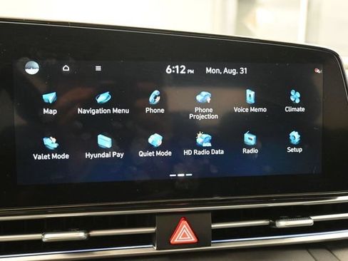 Used 2026 Hyundai Elantra Limited FWD image 27