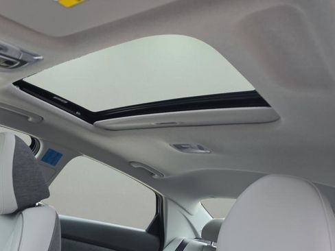 New 2026 Hyundai Elantra Limited FWD image 21