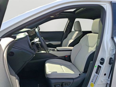 Used 2024 Lexus RX 350 Premium w/ Kick Sensor & Tow Package image 14