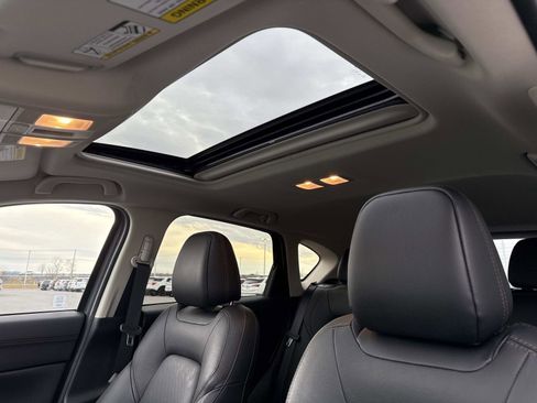 Used 2023 MAZDA CX-5 AWD 2.5 S w/ Preferred Package image 3