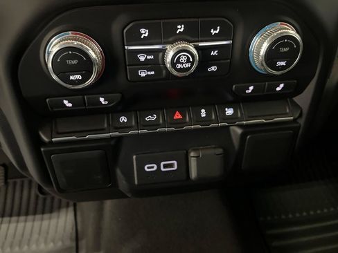 Certified 2022 GMC Sierra 1500 Elevation AWD/4WD image 14