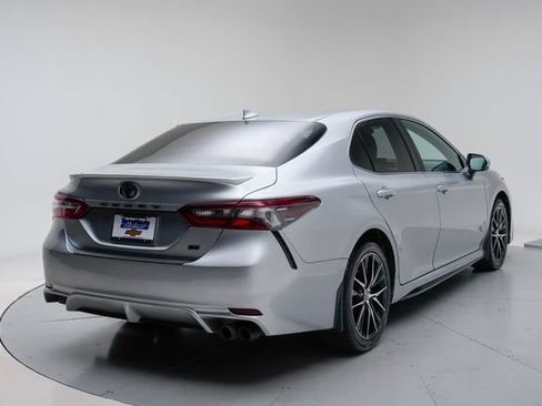 Used 2024 Toyota Camry SE FWD image 6