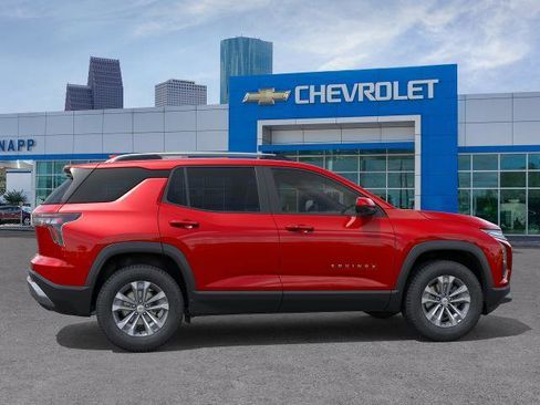 New 2026 Chevrolet Equinox LT w/ Safety and Technology Package FWD image 5