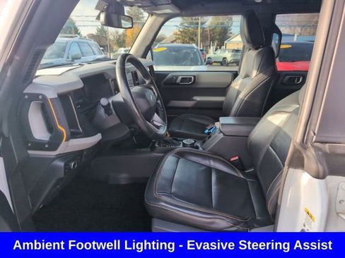 Used 2022 Ford Bronco Badlands image 13