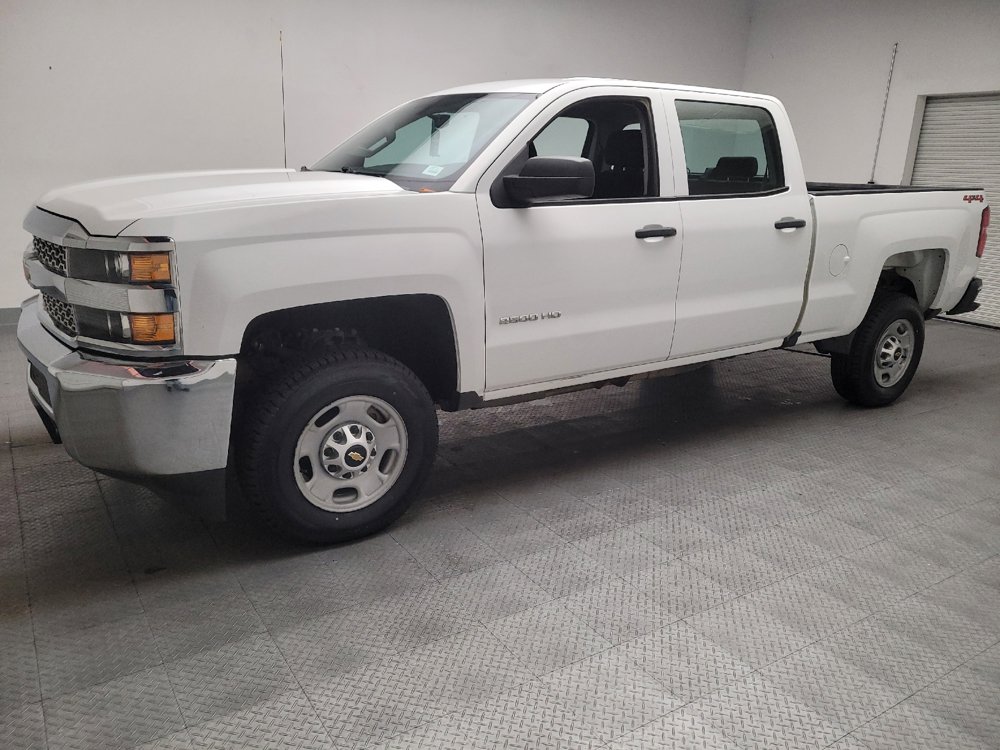 Used 2019 Chevrolet Silverado 2500 W/T AWD/4WD image 2