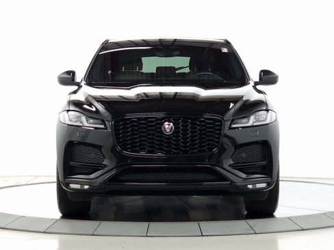 Certified 2022 Jaguar F-PACE S image 11