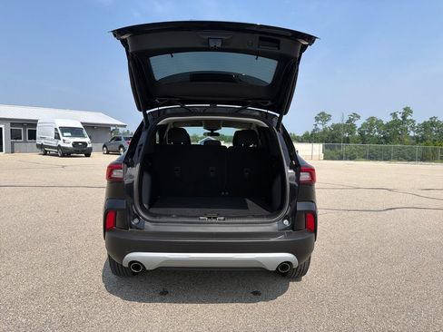 Used 2023 Ford Escape Active AWD/4WD image 7